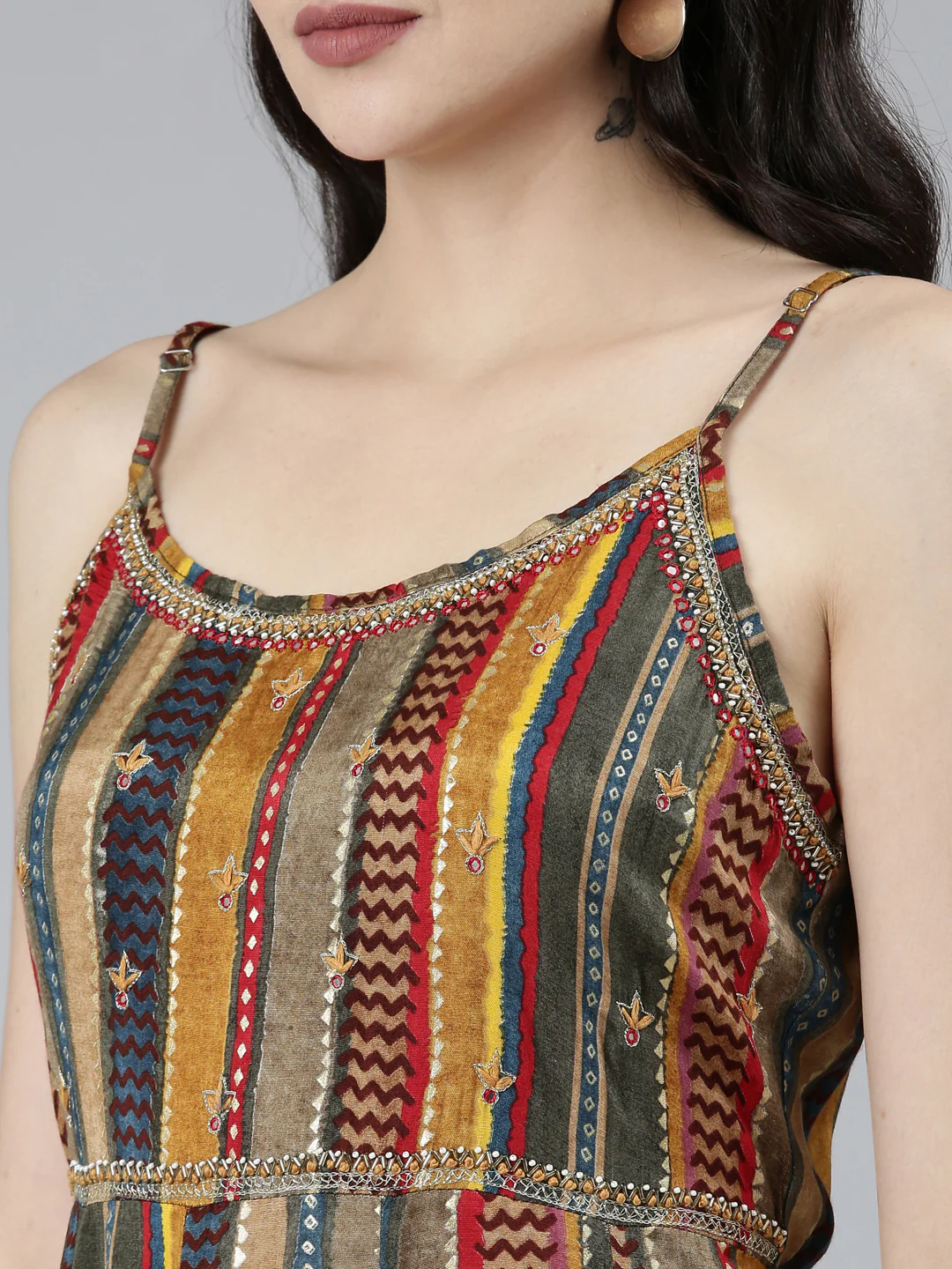 Neerus Olive Regular Straight Chevron Kurta Sets And Palazzos With Dupatta - Image 4