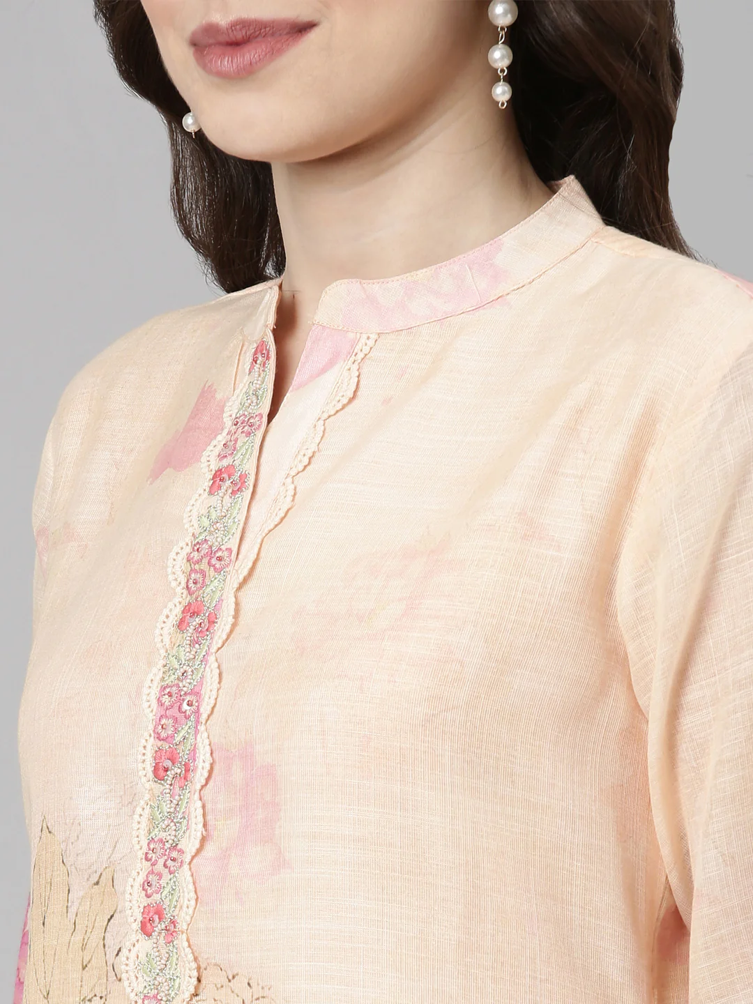 Neerus Peach Casual Floral Straight Kurta and Trousers With Dupatta - Image 5
