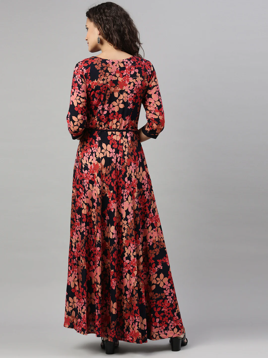 Neerus Peach Color Rayon Fabric Kurta - Image 2