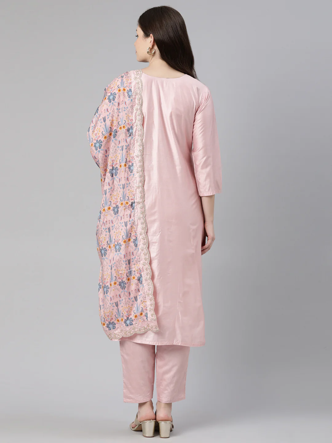 Neerus Peach Regular Knee Length Embroidered Kurta Solid Trousers With Dupatta - Image 3