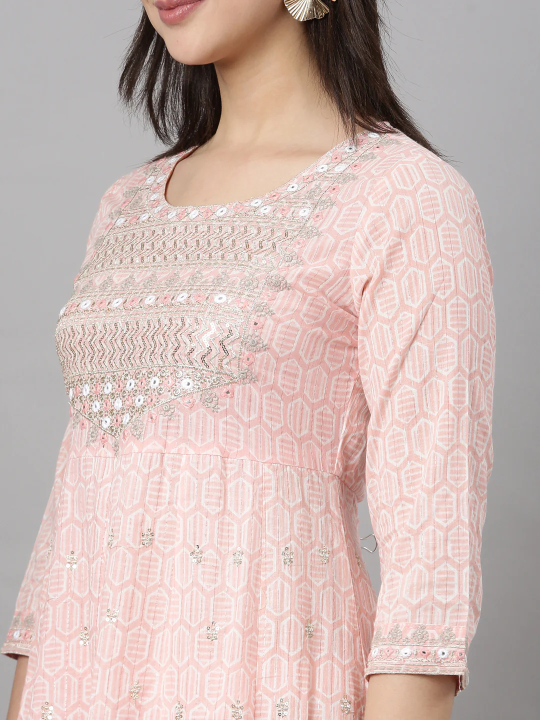 Neerus Peach Regular Straight Floral Kurta And Trousers With Dupatta - Image 4