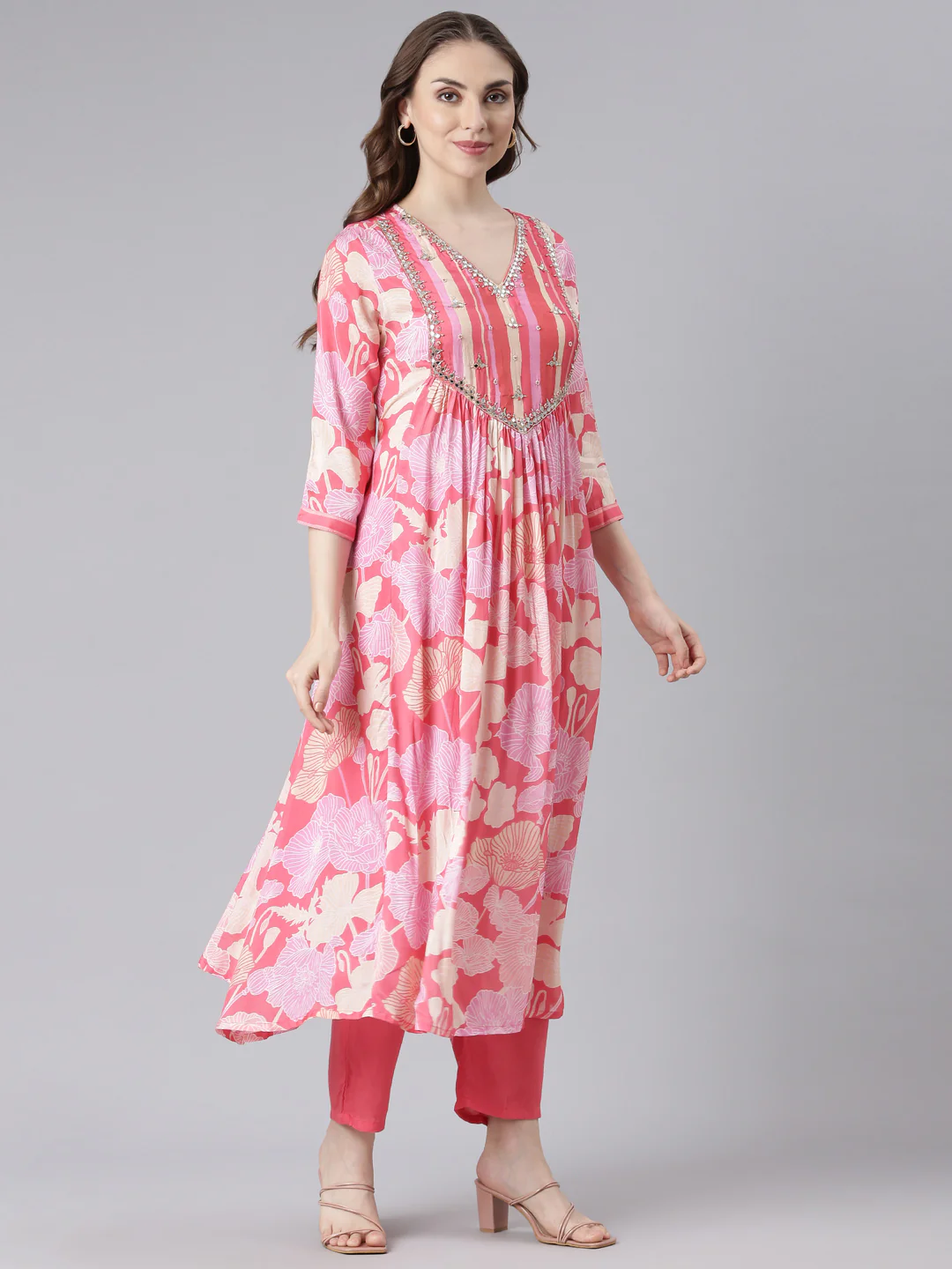 Neerus Pink Muslin Curved Casual Floral Kurta and Trouser with Dupatta - Image 3