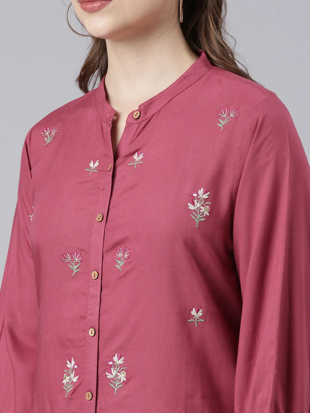 Neerus Pink Panelled Straight Floral Kurta - Image 5