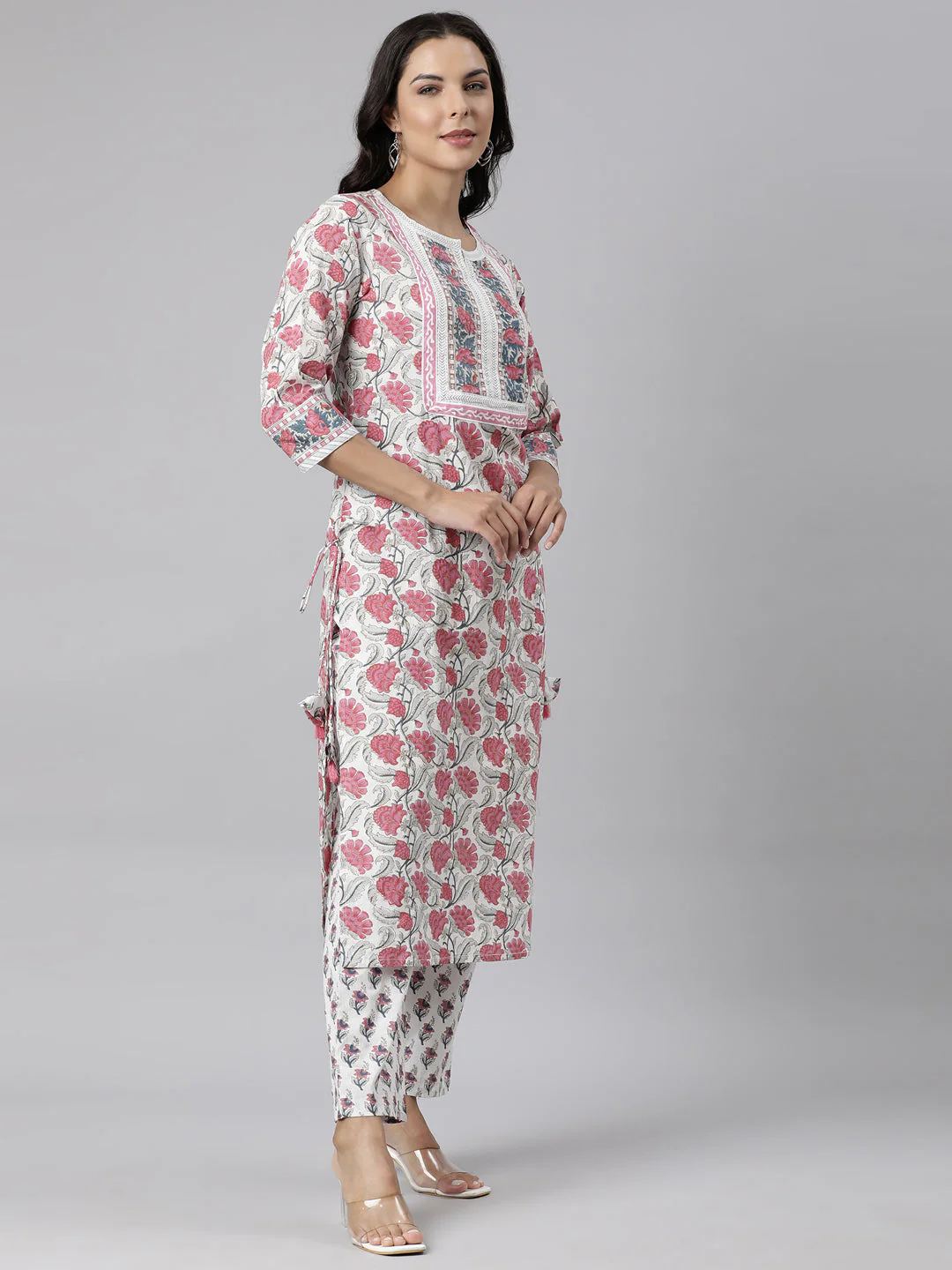 Neerus Pink Panelled Straight Printed Kurta And Trousers With Dupatta - Image 3