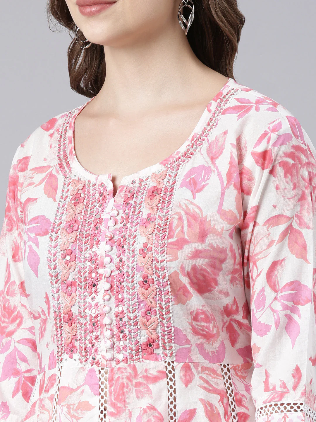 Neerus Pink Panelled Yoke Design Kurta And Trousers With Dupatta - Image 5