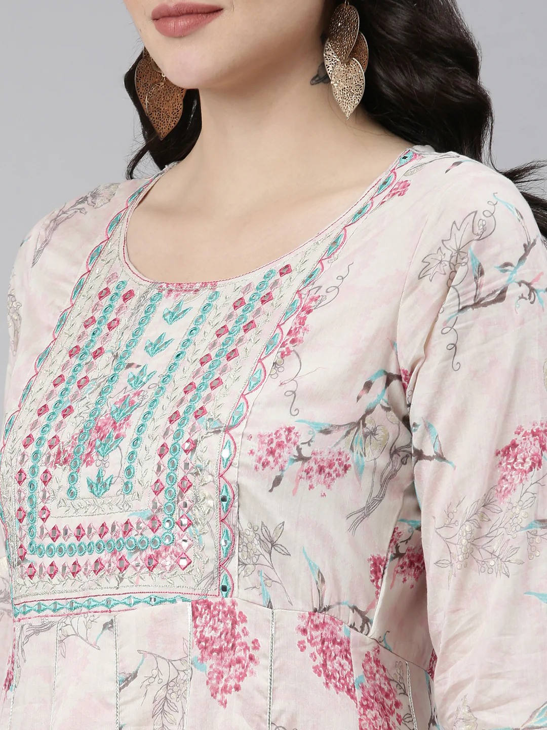 Neerus Pink Pleated Anarkali Embellished Kurta With Duppata - Image 4