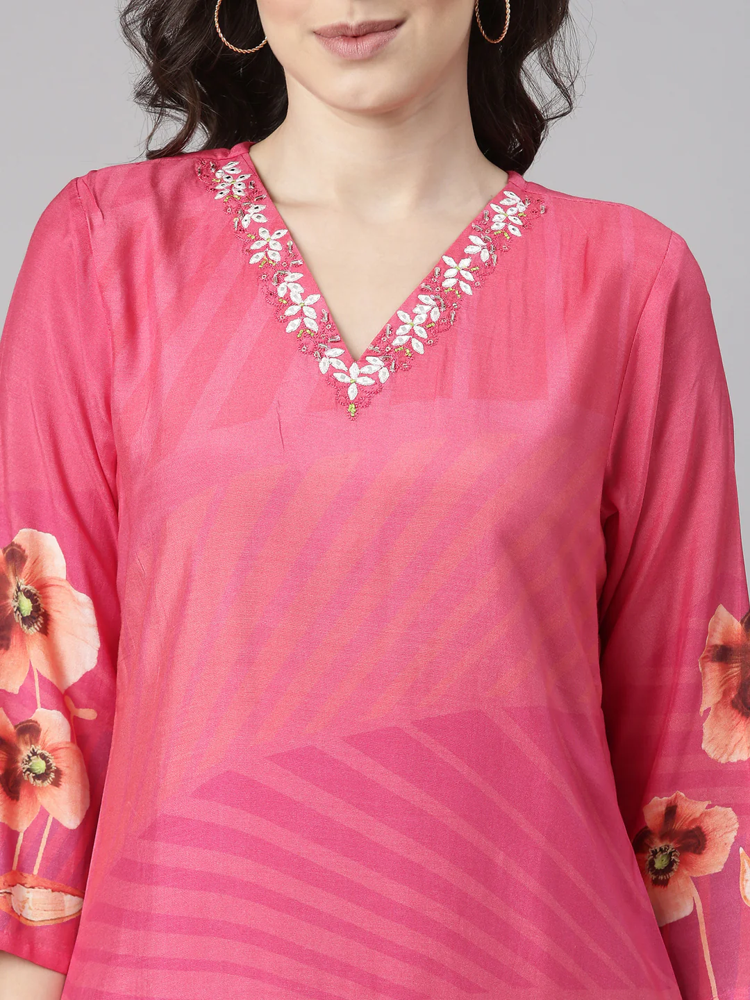 Neerus Pink Printed Straight Kurta and Trousers With Dupatta - Image 4