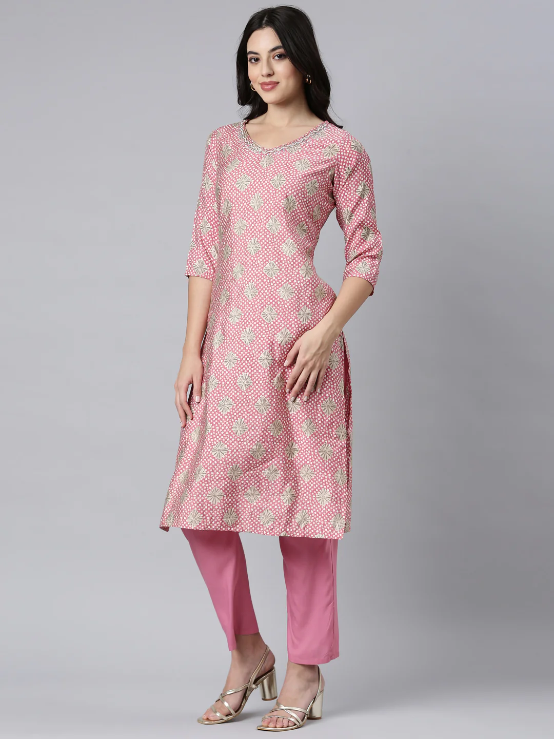 Neerus Pink Regular Straight Bandhani Kurta And Trousers With Dupatta - Image 2