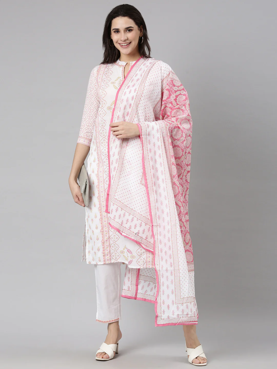 Neerus Pink Regular Straight Floral Kurta And  Trousers With Dupatta - Image 5