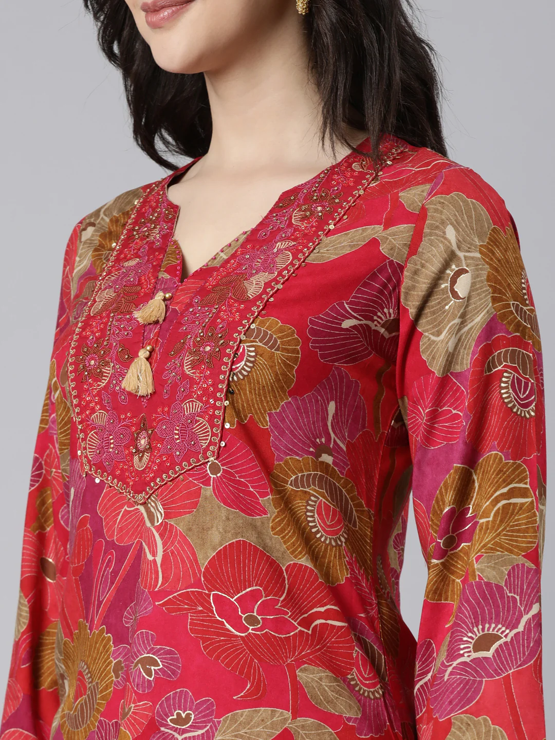Neerus Pink Regular Straight Floral Kurta And Trousers With Dupatta - Image 4
