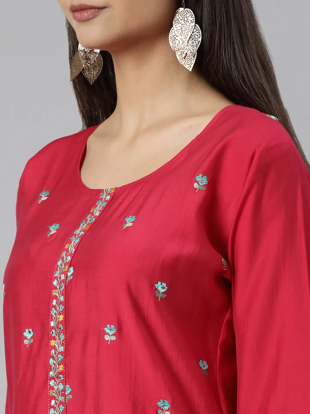 Neerus Pink Regular Straight Floral Kurta And Trousers With Dupatta - Image 4