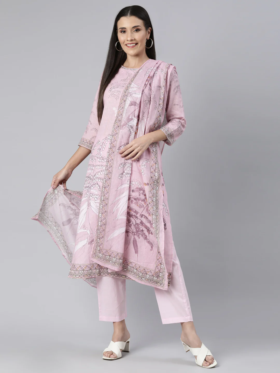 Neerus Pink Regular Straight Floral Kurta And  Trousers With Dupatta - Image 5