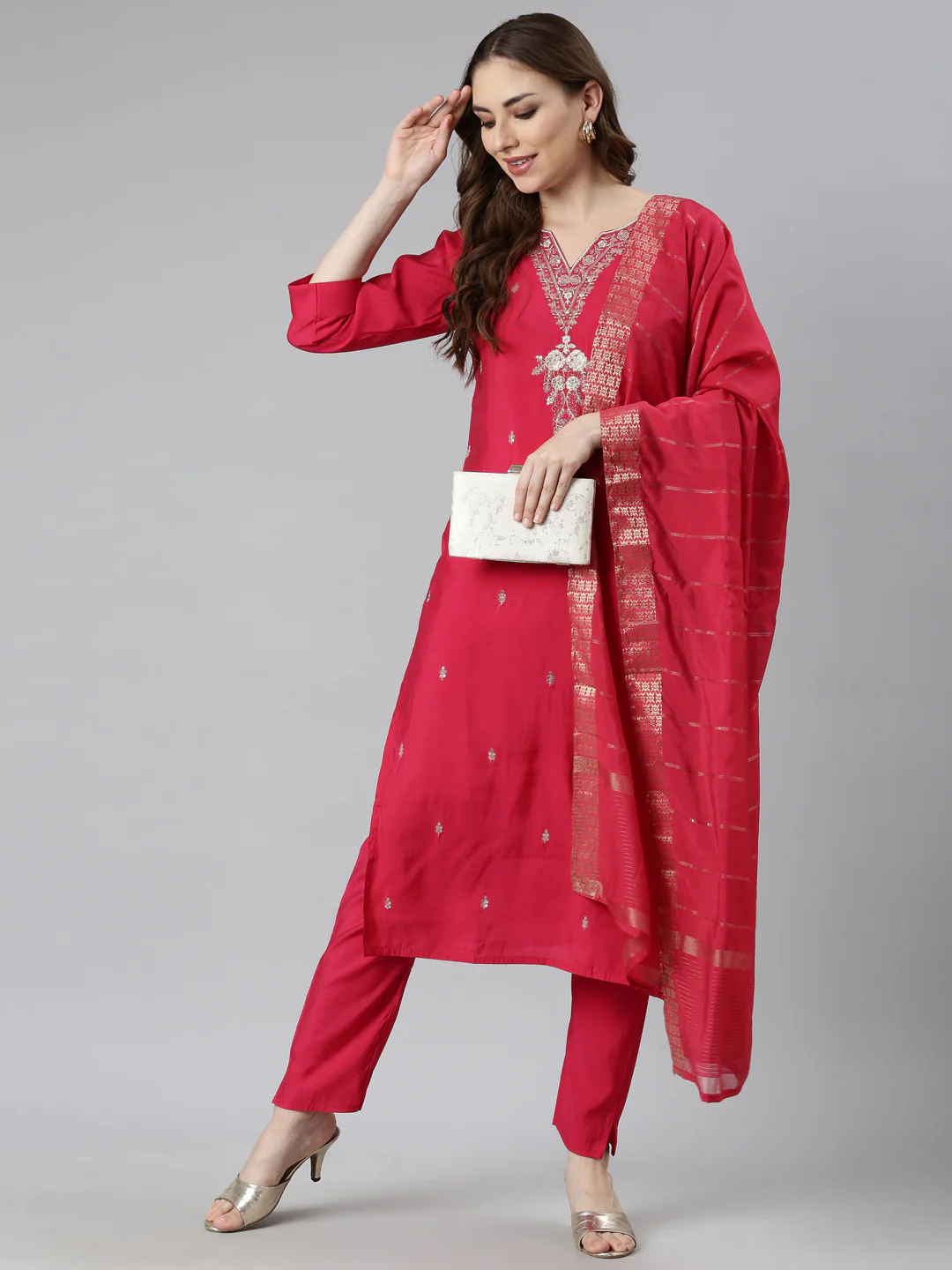 Neerus Pink Regular Straight Floral Kurta And  Trousers With Dupatta - Image 5