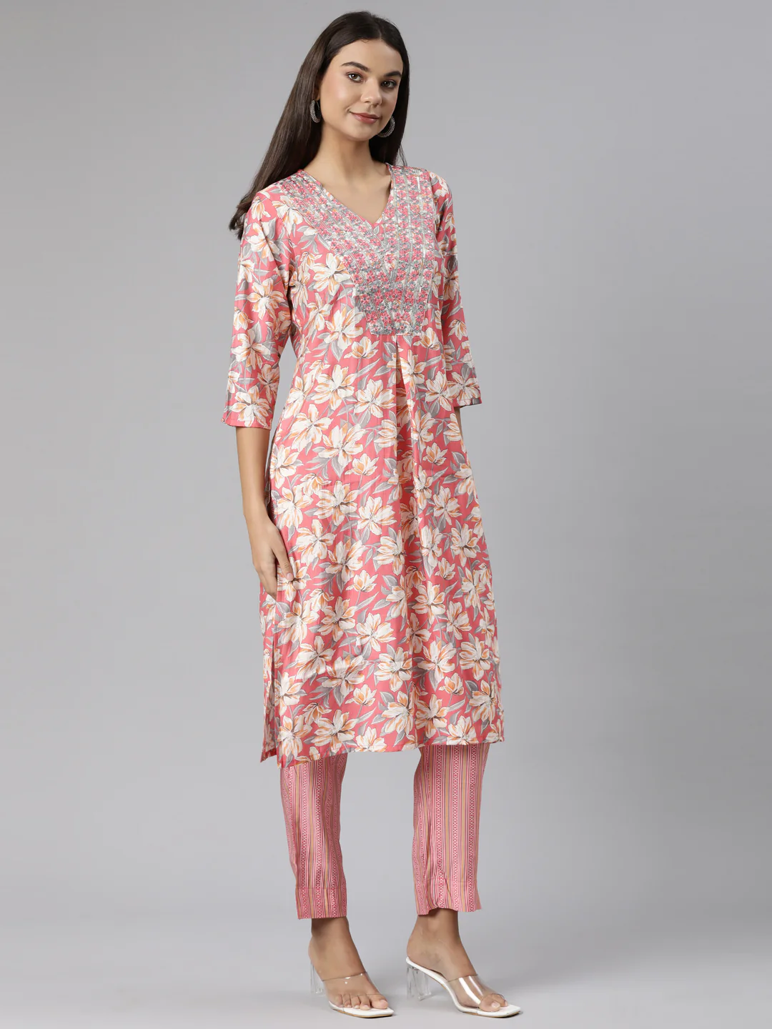 Neerus Pink Regular Straight Floral Kurta And Trousers With Dupatta - Image 2