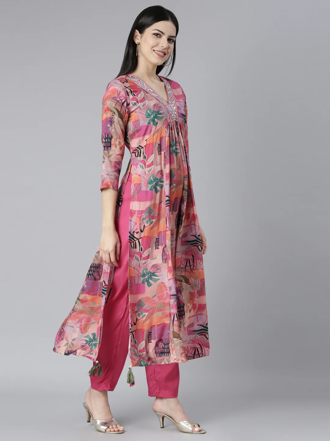 Neerus Pink Regular Straight Floral Kurta And Trousers With Dupatta - Image 2