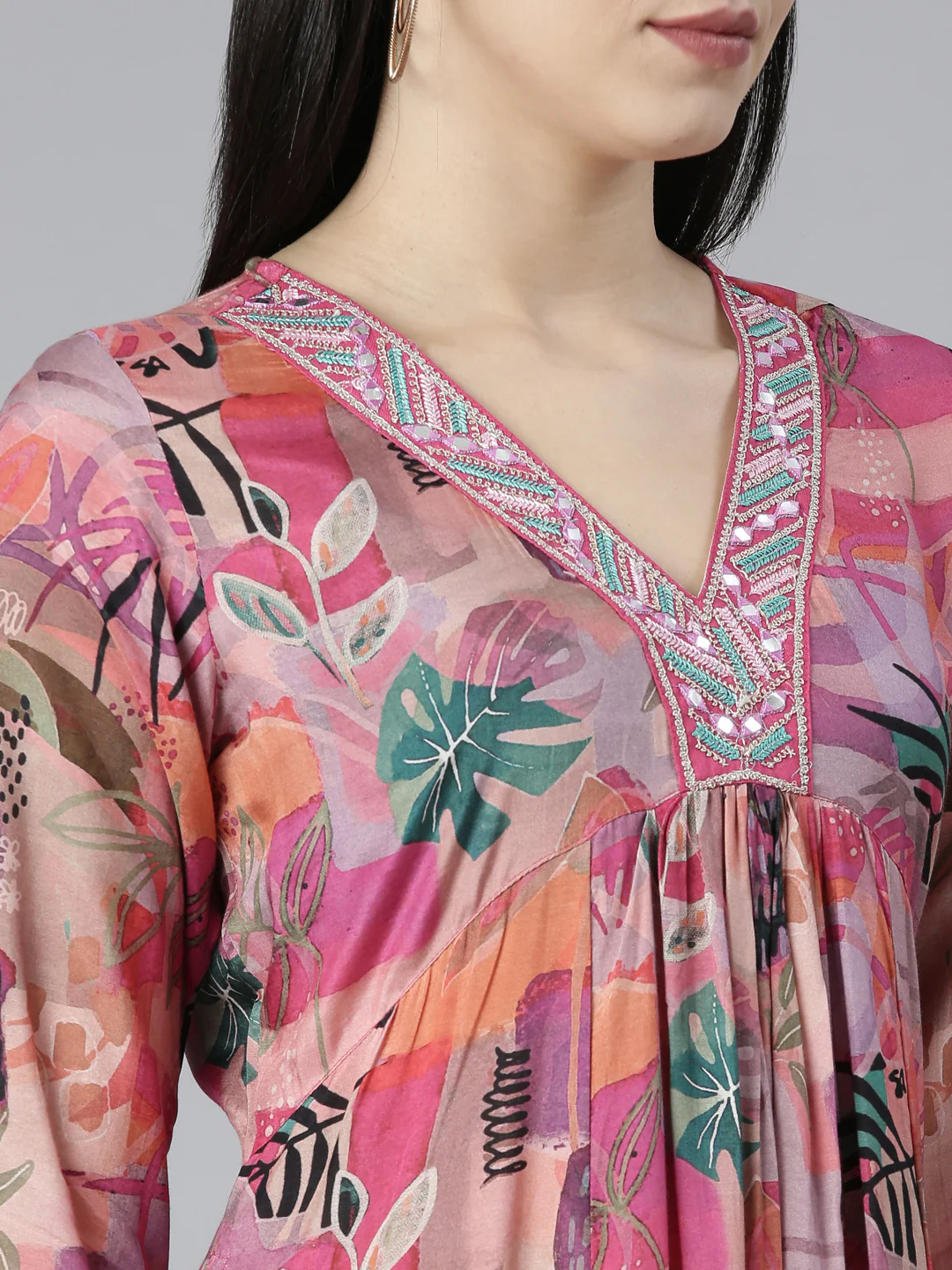 Neerus Pink Regular Straight Floral Kurta And Trousers With Dupatta - Image 4