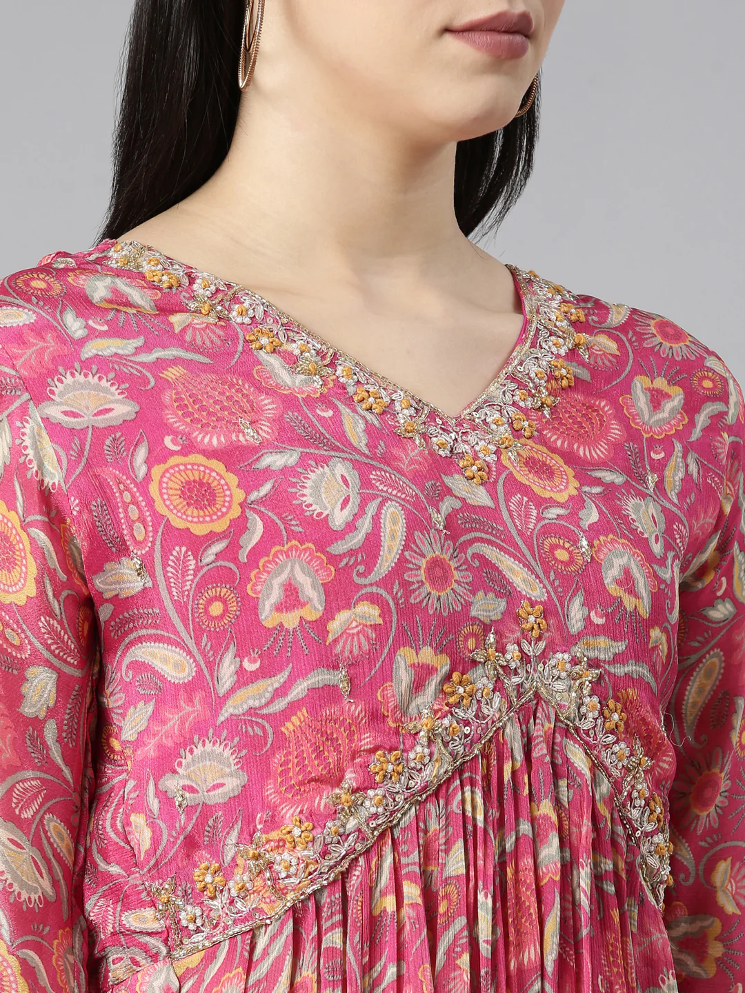 Neerus Pink Regular Straight Floral Kurta And Trousers With Dupatta - Image 4
