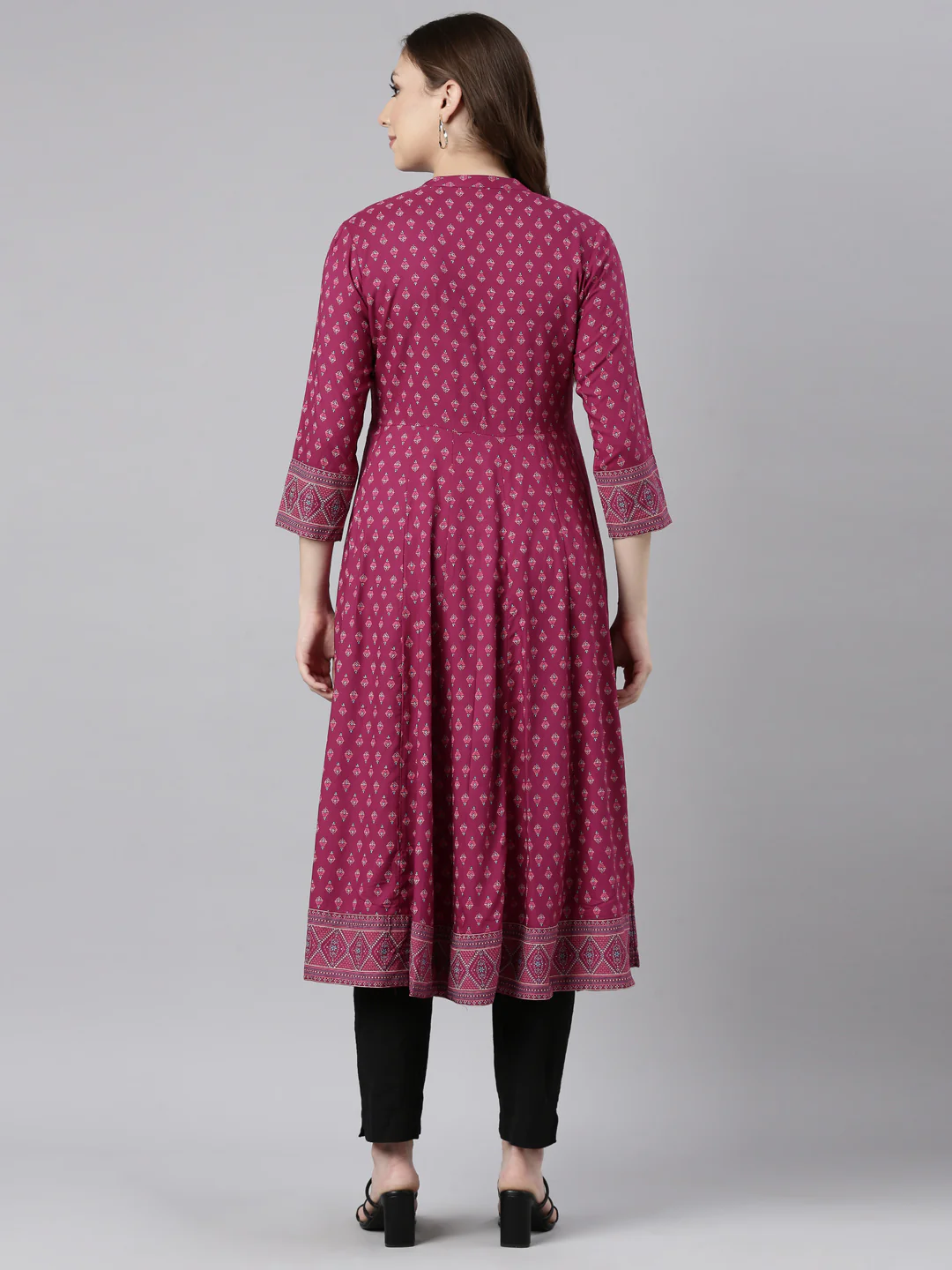 Neerus Pink Regular Straight Floral Kurta - Image 3