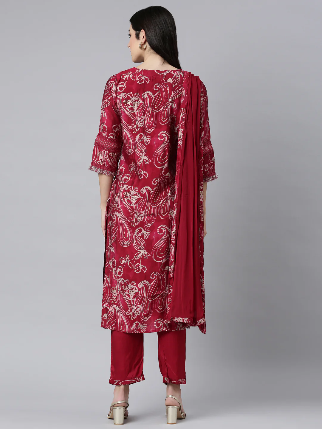 Neerus Pink Regular Straight Paisley Kurta And Trousers With Dupatta - Image 3