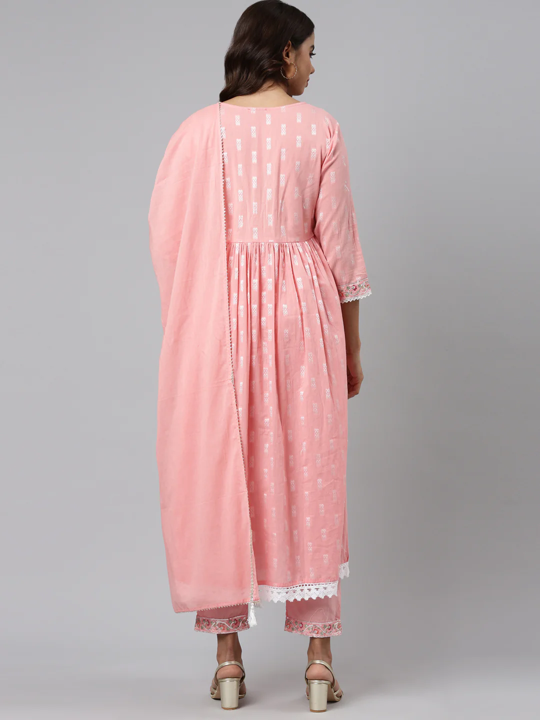 Neerus Pink Regular Straight Printed Kurta And Trousers With Dupatta - Image 3