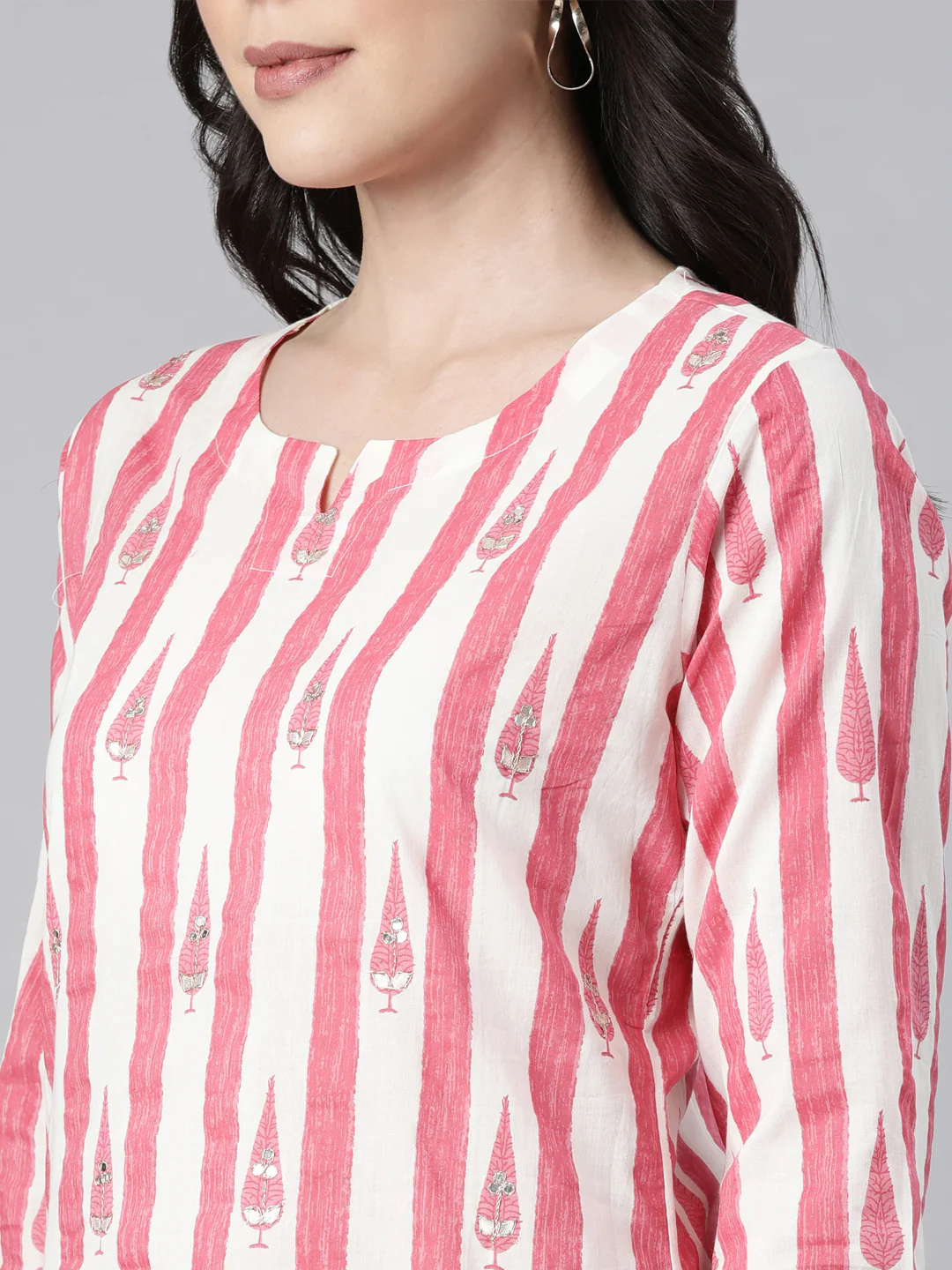 Neerus Pink Regular Straight Striped Kurta And  Trousers With Dupatta - Image 4