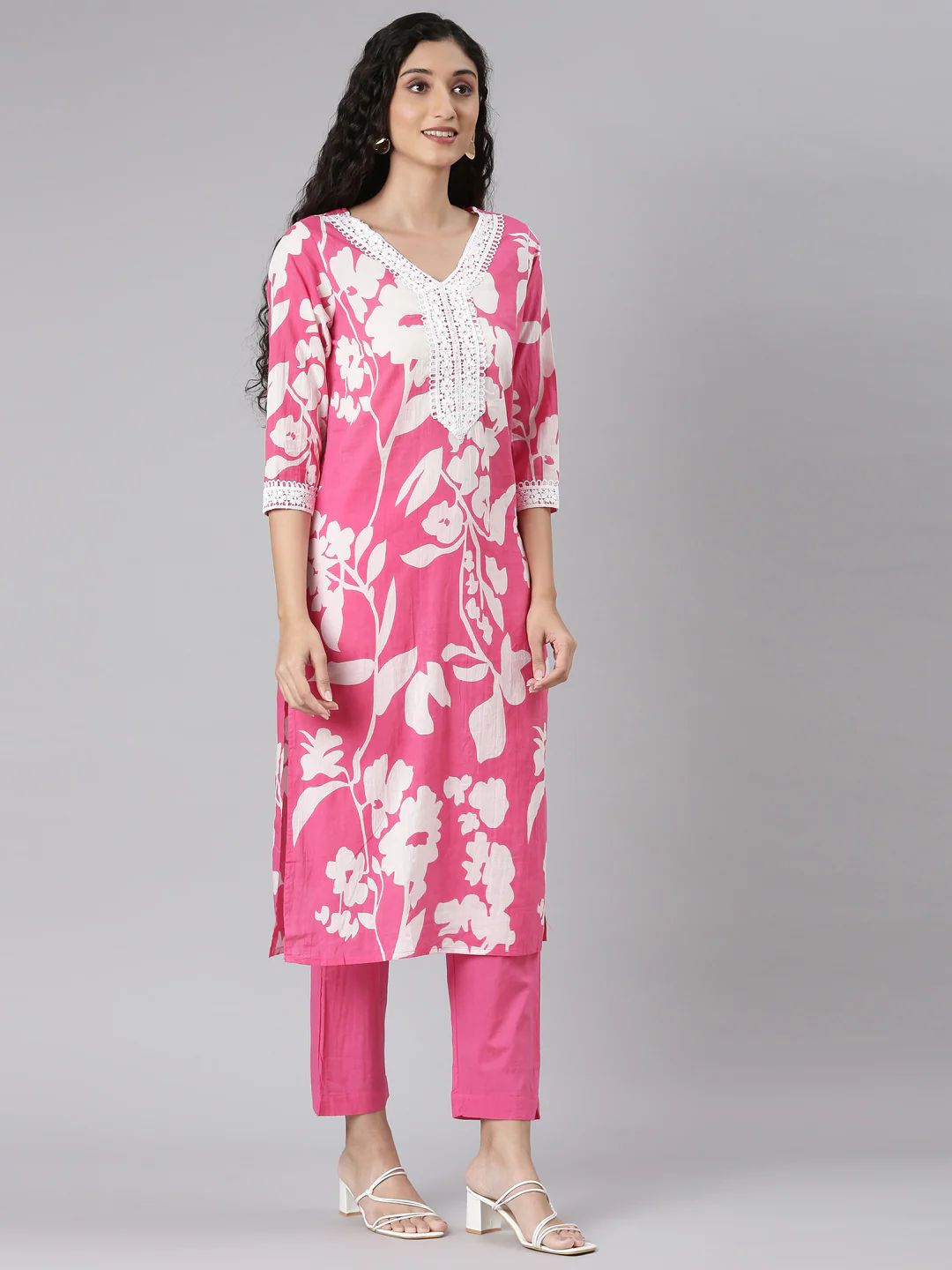 Neerus Pink Straight Casual Floral Kurta and Trouser with Dupatta - Image 3