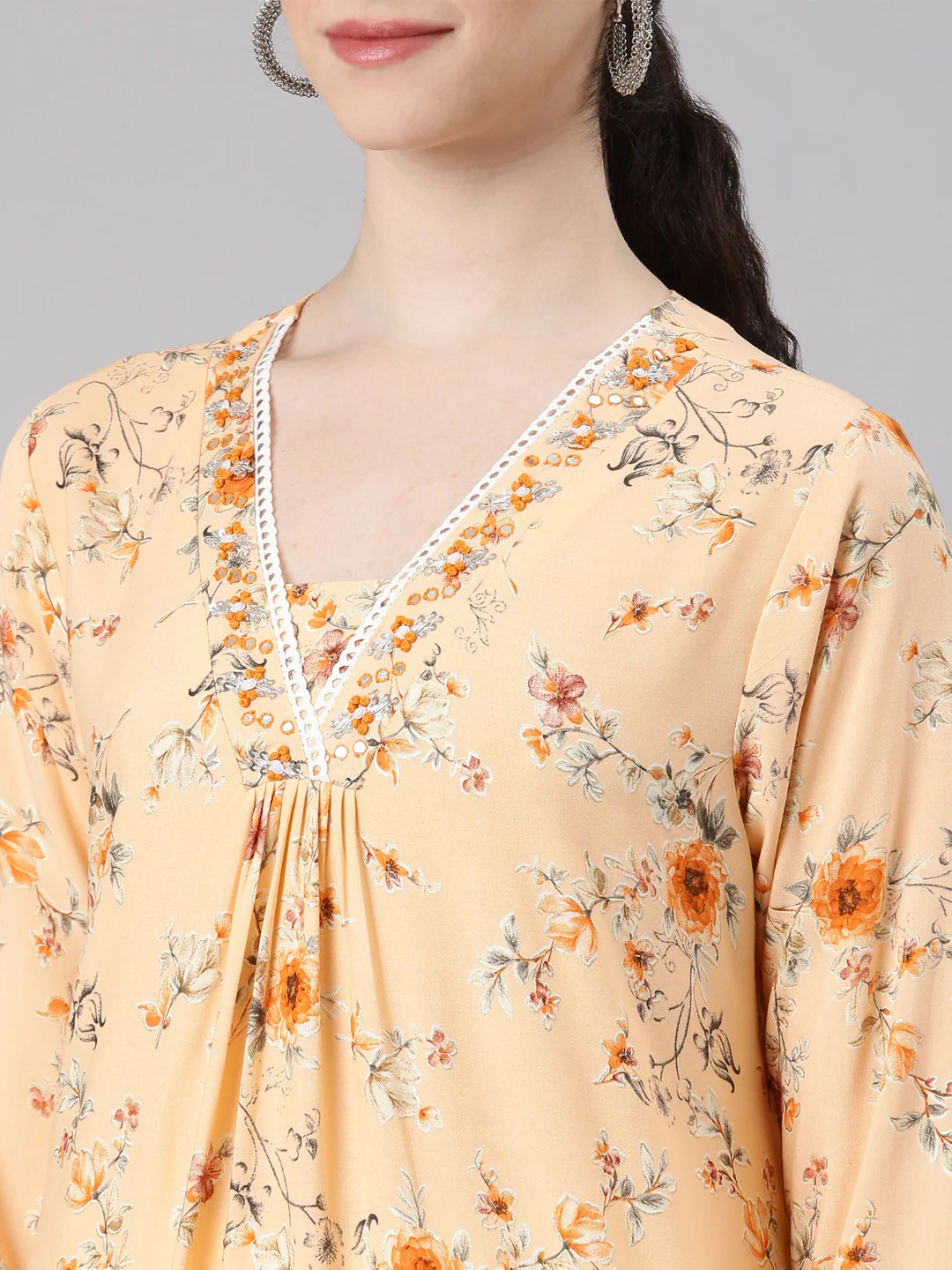 Neerus Pink Straight Casual Floral Panelled Kurta - Image 4