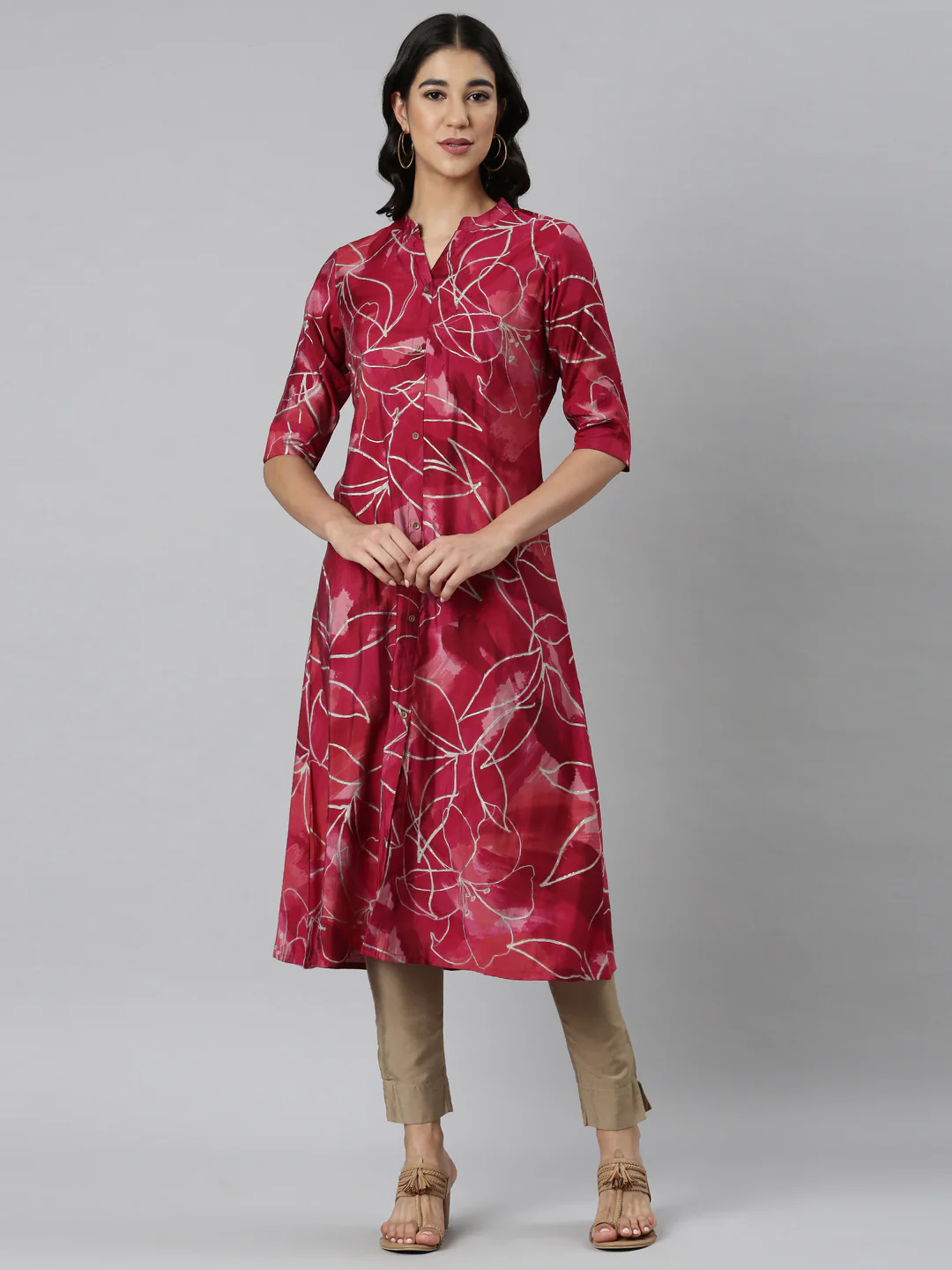 Neerus Purple Casual Floral Straight Kurta