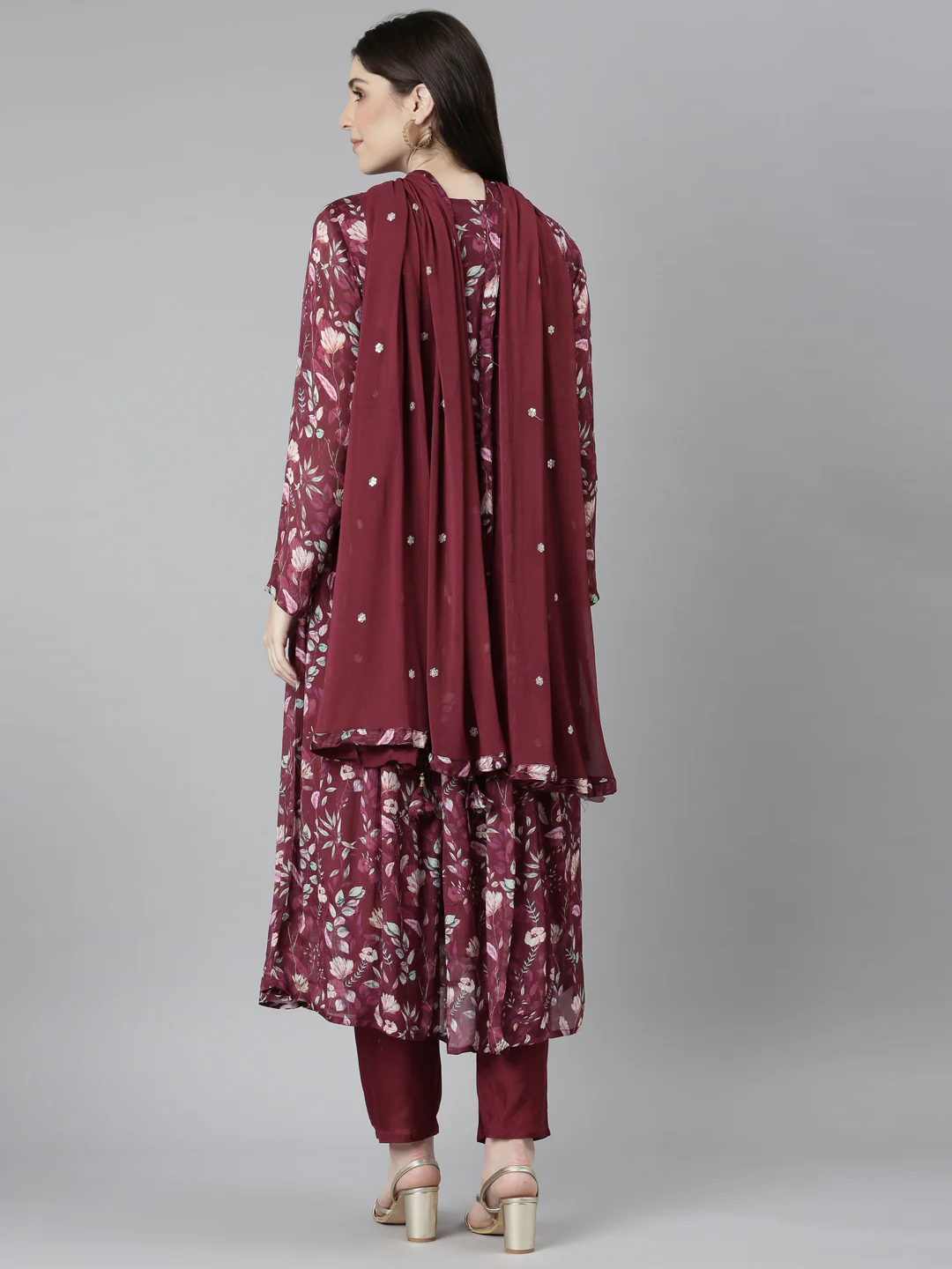 Neerus Purple Regular Straight Floral Kurta And Trousers With Dupatta - Image 3