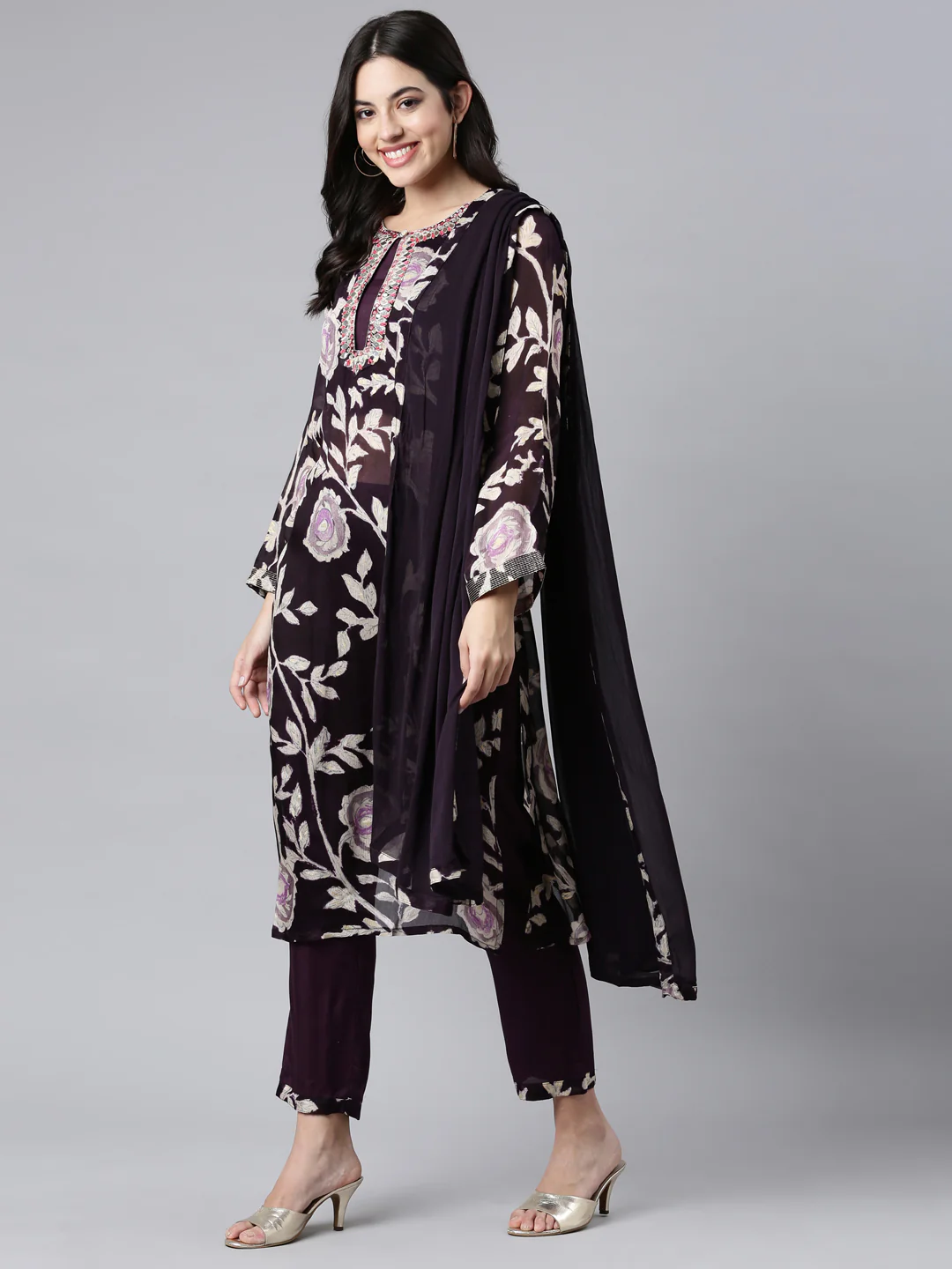 Neerus Purple Regular Straight Floral Kurta And Trousers With Dupatta - Image 5