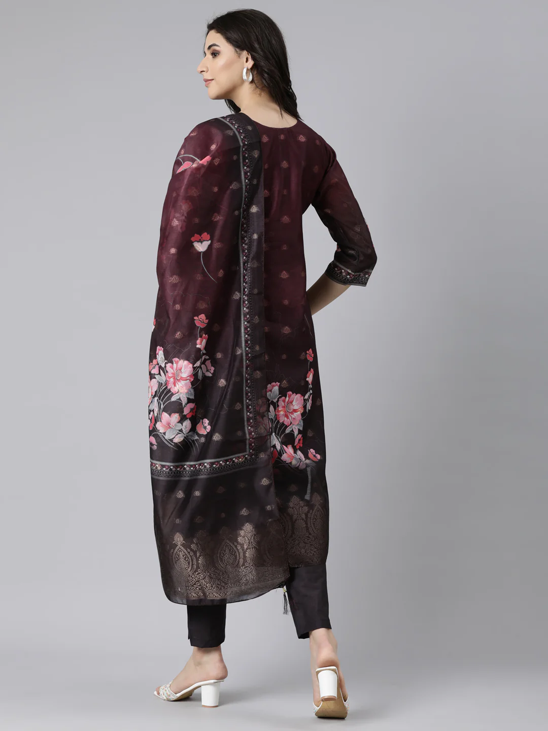 Neerus Purple Regular Straight Floral Kurta And  Trousers With Dupatta - Image 3