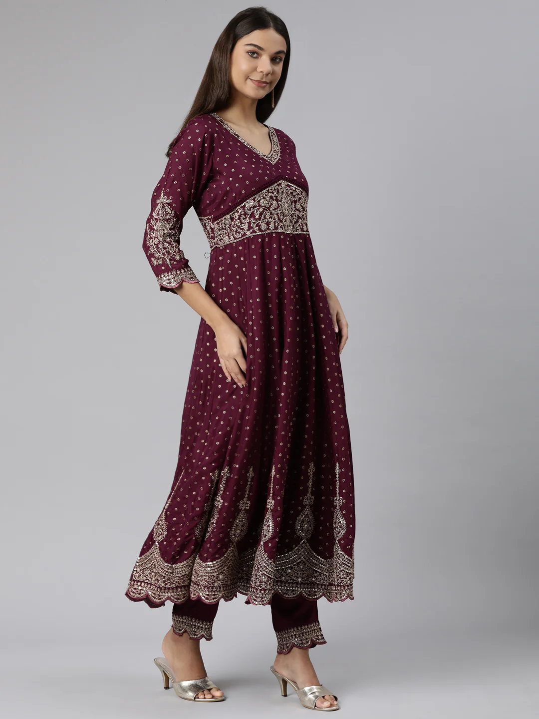 Neerus Purple Regular Straight Floral Kurta And Trousers With Dupatta - Image 2
