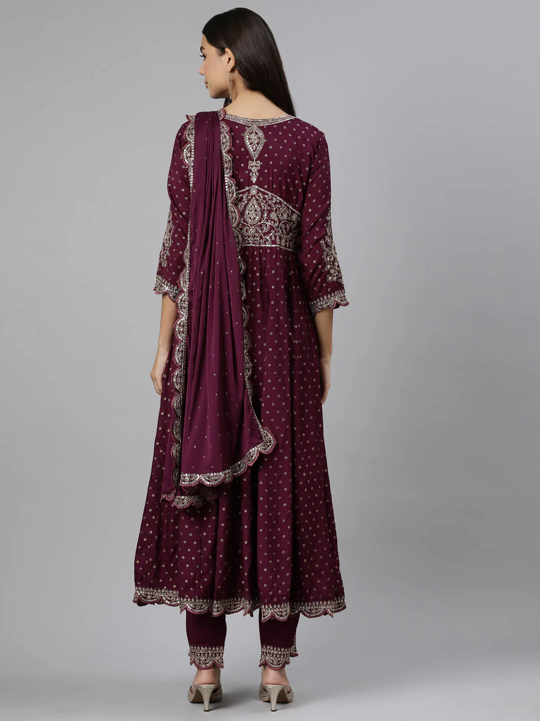 Neerus Purple Regular Straight Floral Kurta And Trousers With Dupatta - Image 3