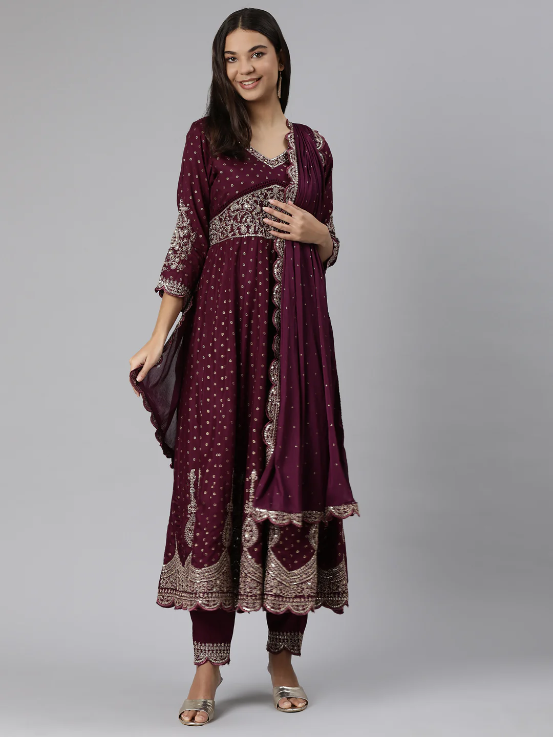 Neerus Purple Regular Straight Floral Kurta And Trousers With Dupatta - Image 5