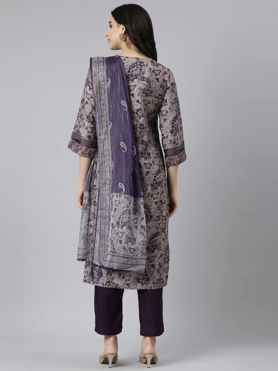 Neerus Purple Regular Straight Paisley Kurta And  Trousers With Dupatta - Image 3