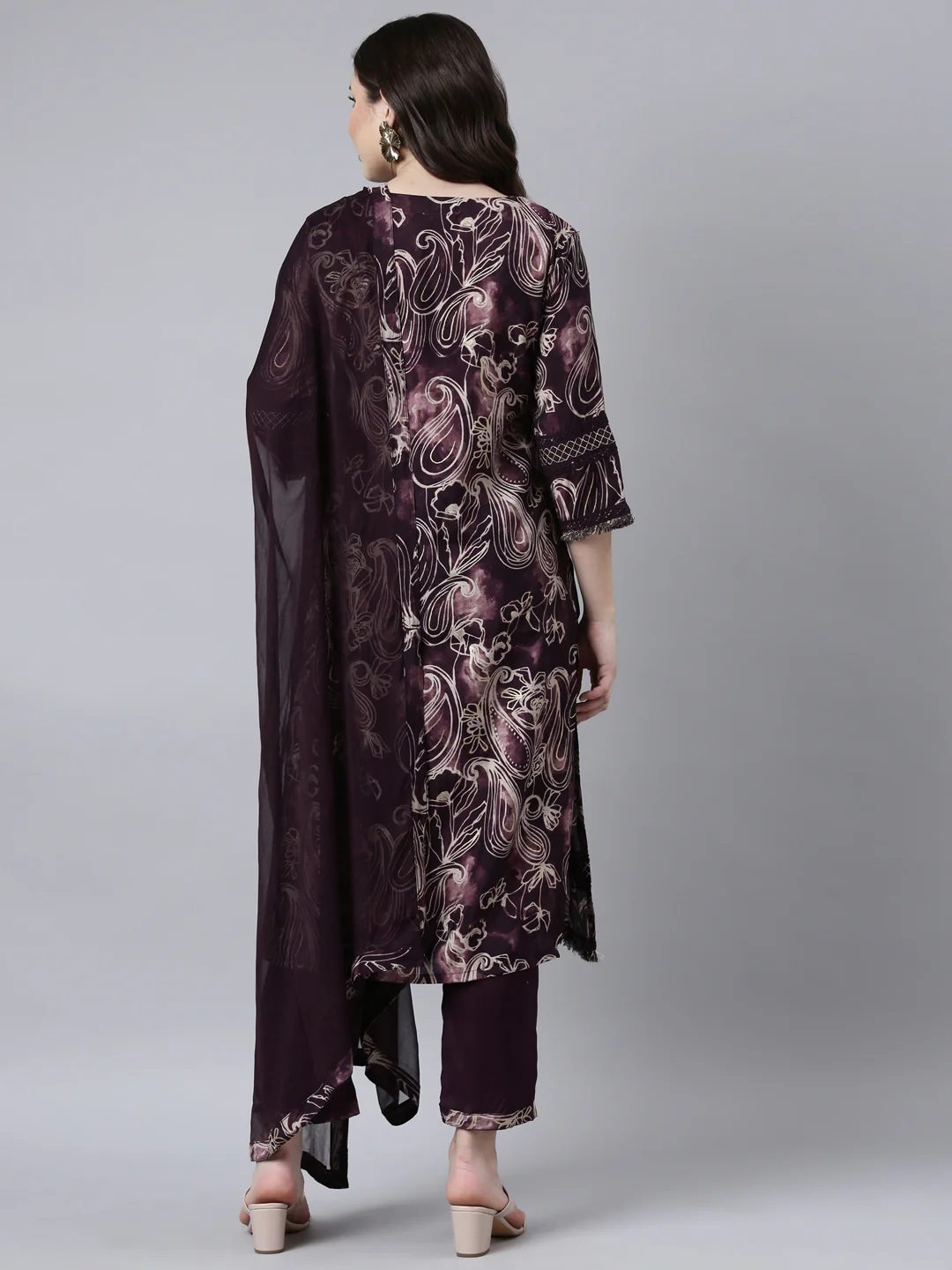 Neerus Purple Regular Straight Paisley Kurta And Trousers With Dupatta - Image 3