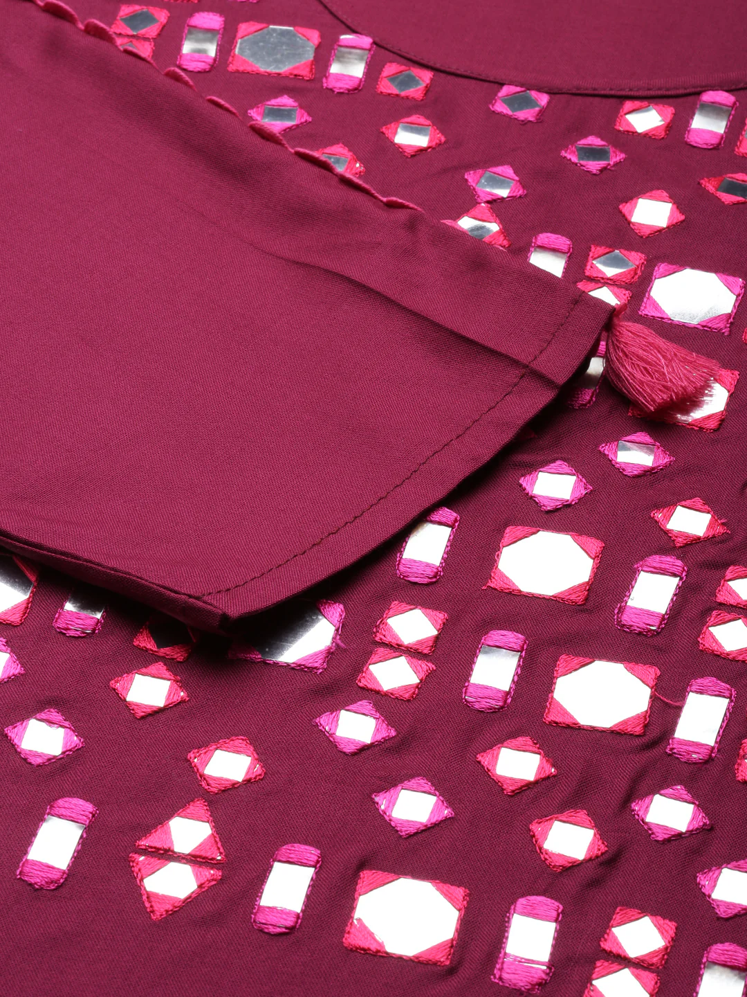 Neerus Purple Straight Solid Viscose Rayon Kurta - Image 4