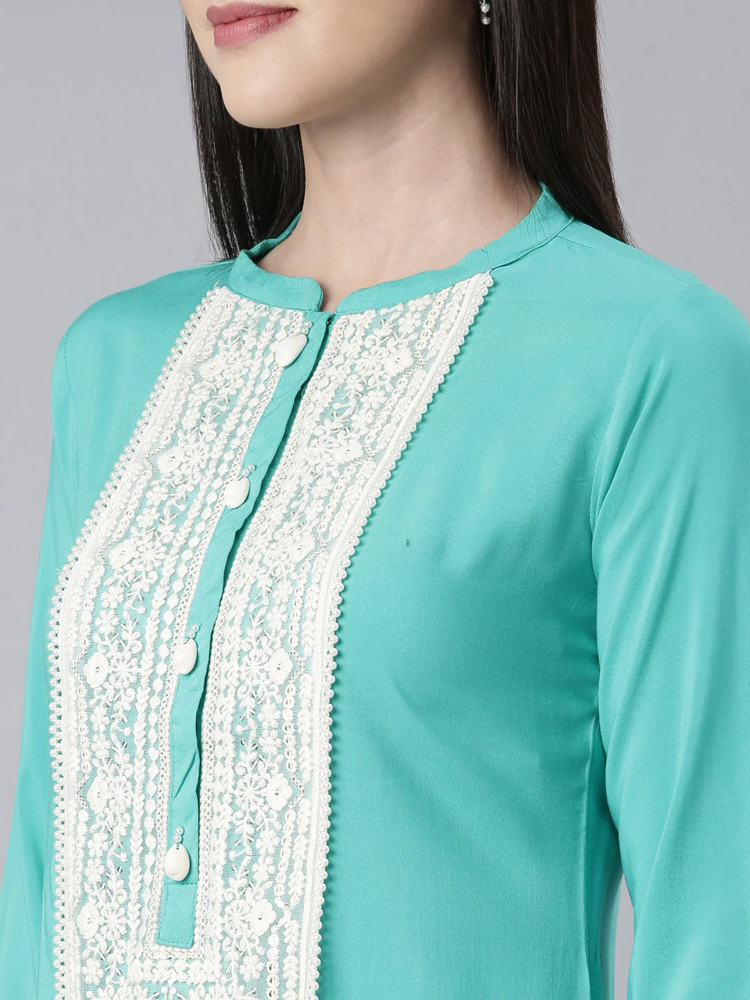Neerus Rama Green Panelled Straight Embellished Kurta - Image 5