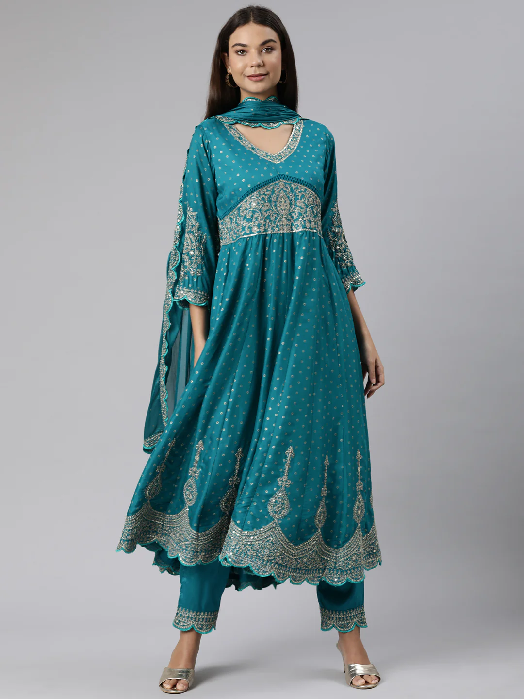 Neerus RAMA Regular Straight Floral Kurta And Trousers With Dupatta