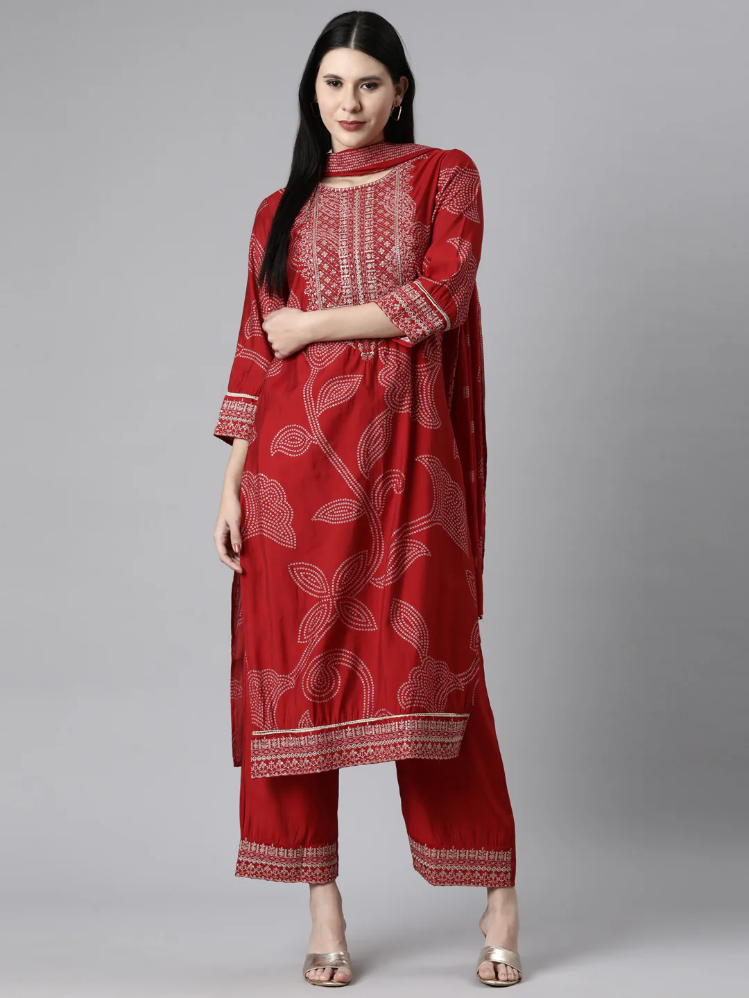 Neerus Red Casual Bandhani Straight Kurta and Trousers With Dupatta - Image 6