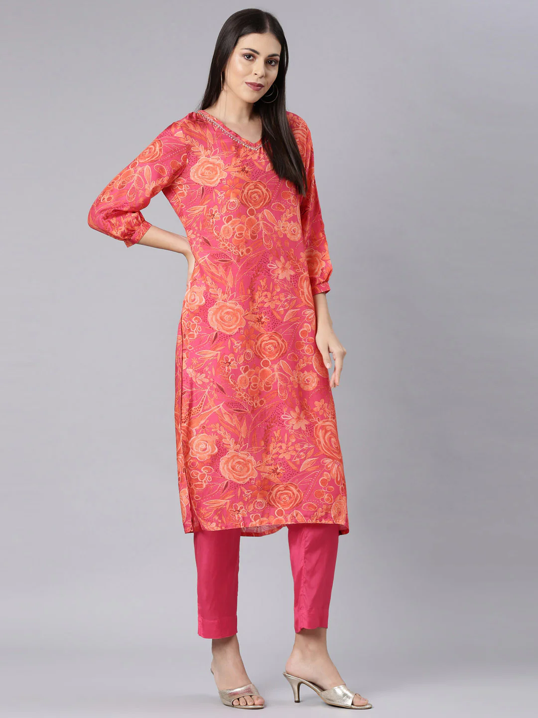 Neerus Red Casual Floral Straight Kurta and Trouser - Image 6