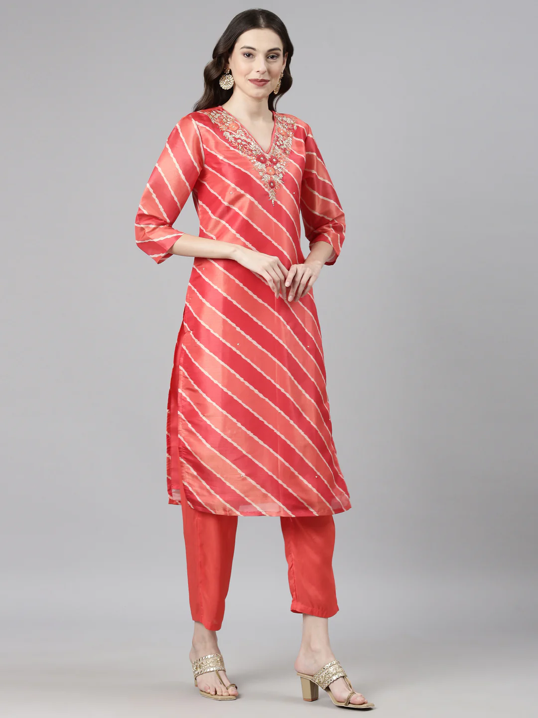 Neerus Red Casual Leheriya Straight Kurta and Trousers With Dupatta - Image 3