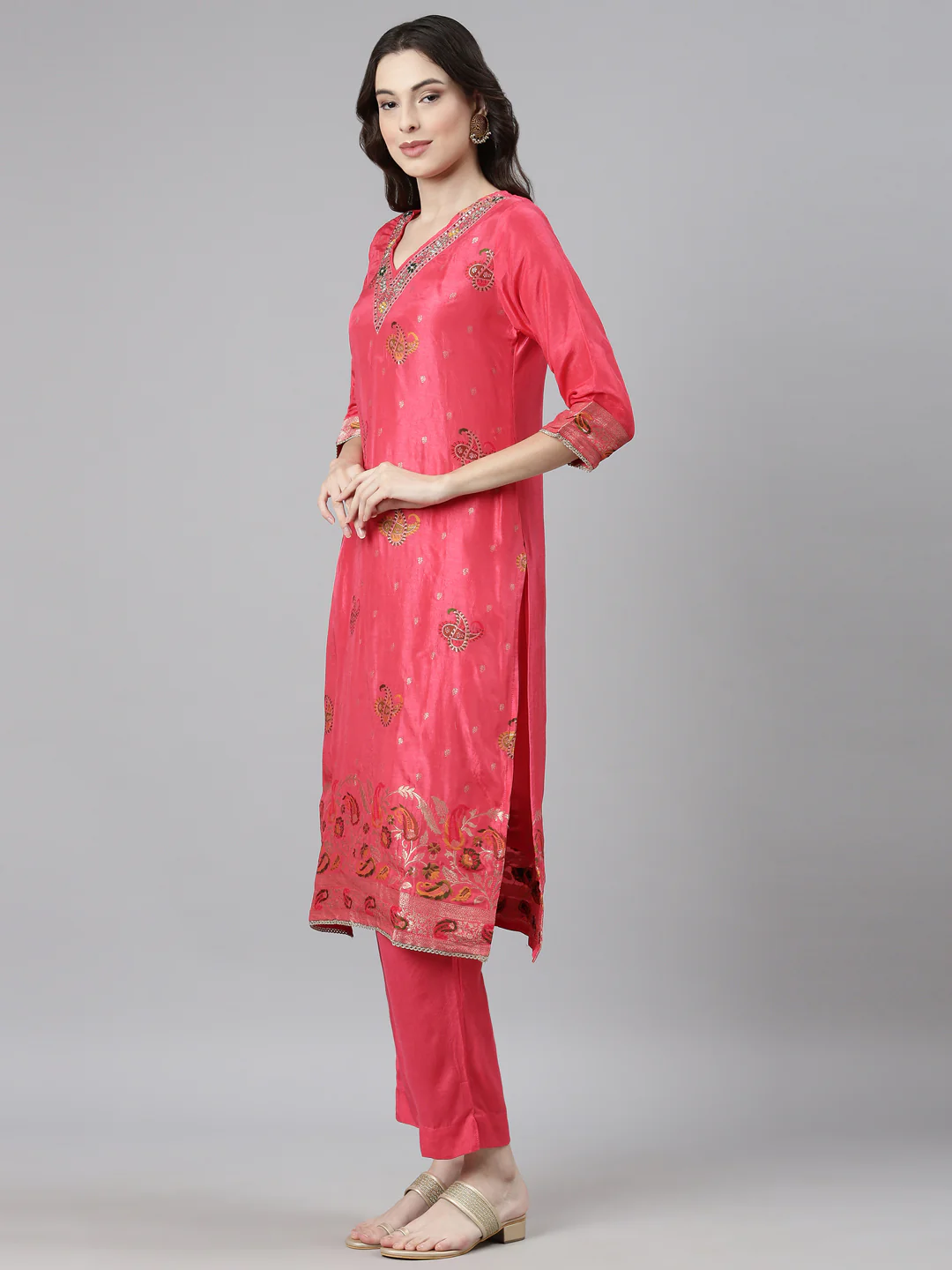 Neerus Red Casual Paisley Straight Kurta and Trousers With Dupatta - Image 2