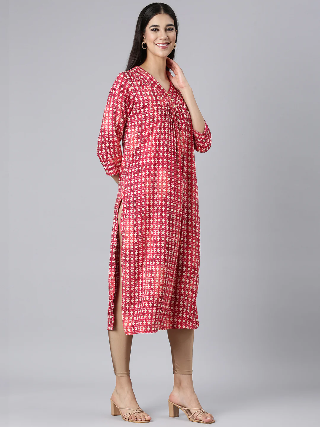 Neerus Red Casual Solid Straight Kurta - Image 2