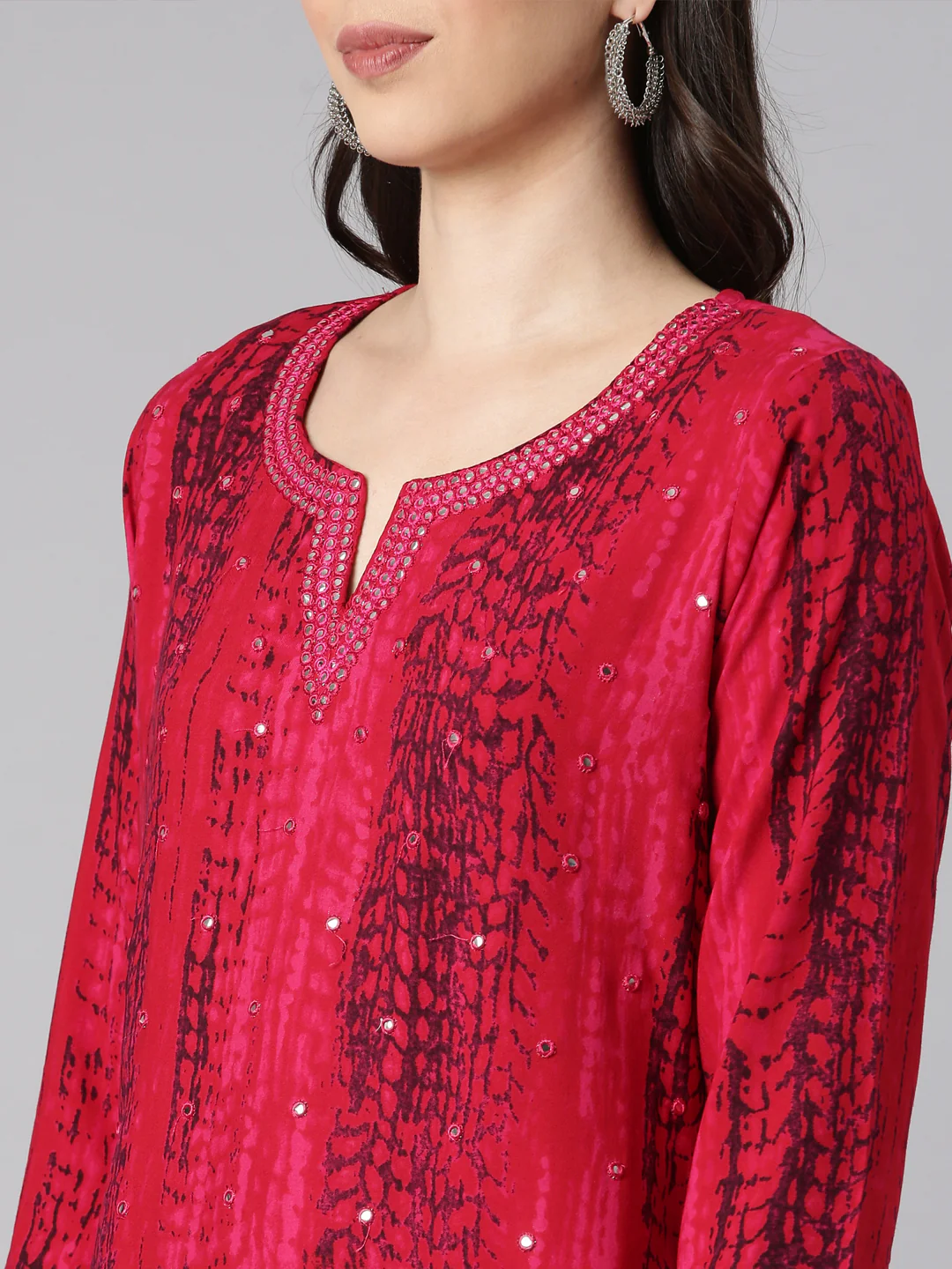 Neerus Red Casual Solid Straight Kurta - Image 4