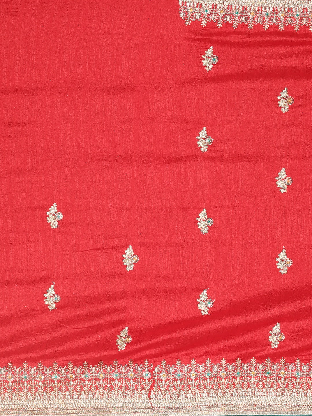 Neerus Red Embellished Saree With Blouse - Image 3