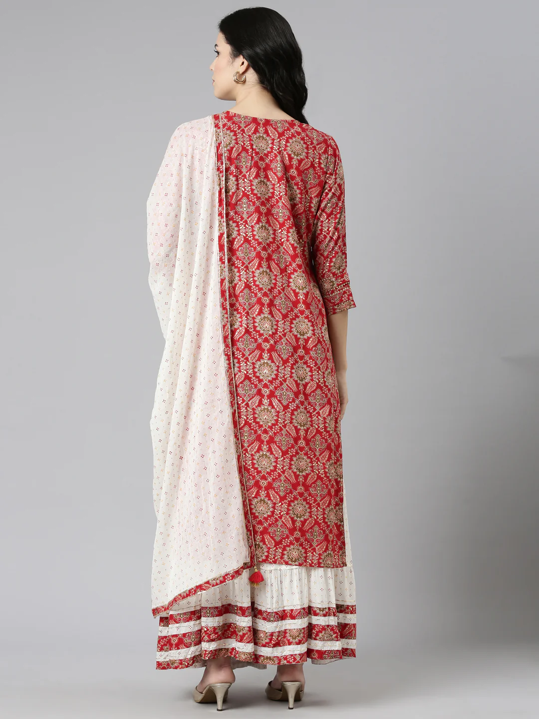Neerus Red Regular Straight Printed Kurta And Skirt With Dupatta - Image 3