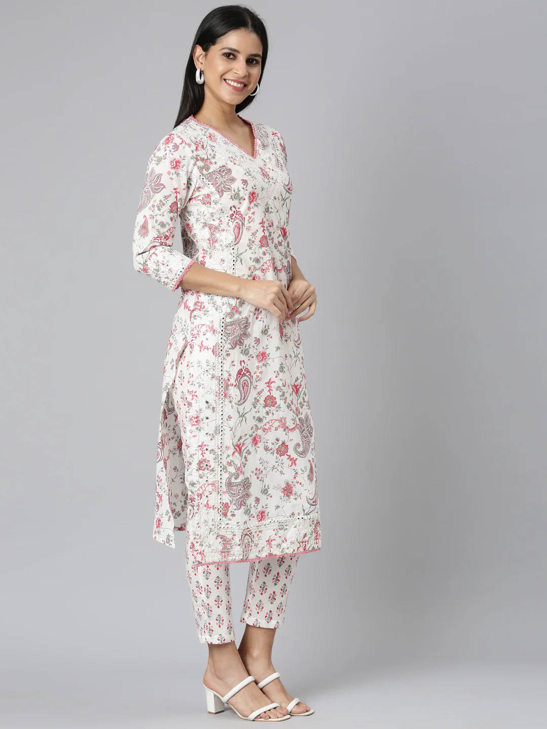 Neerus Red Regular Straight Printed Kurta and Trousers With Dupatta - Image 2
