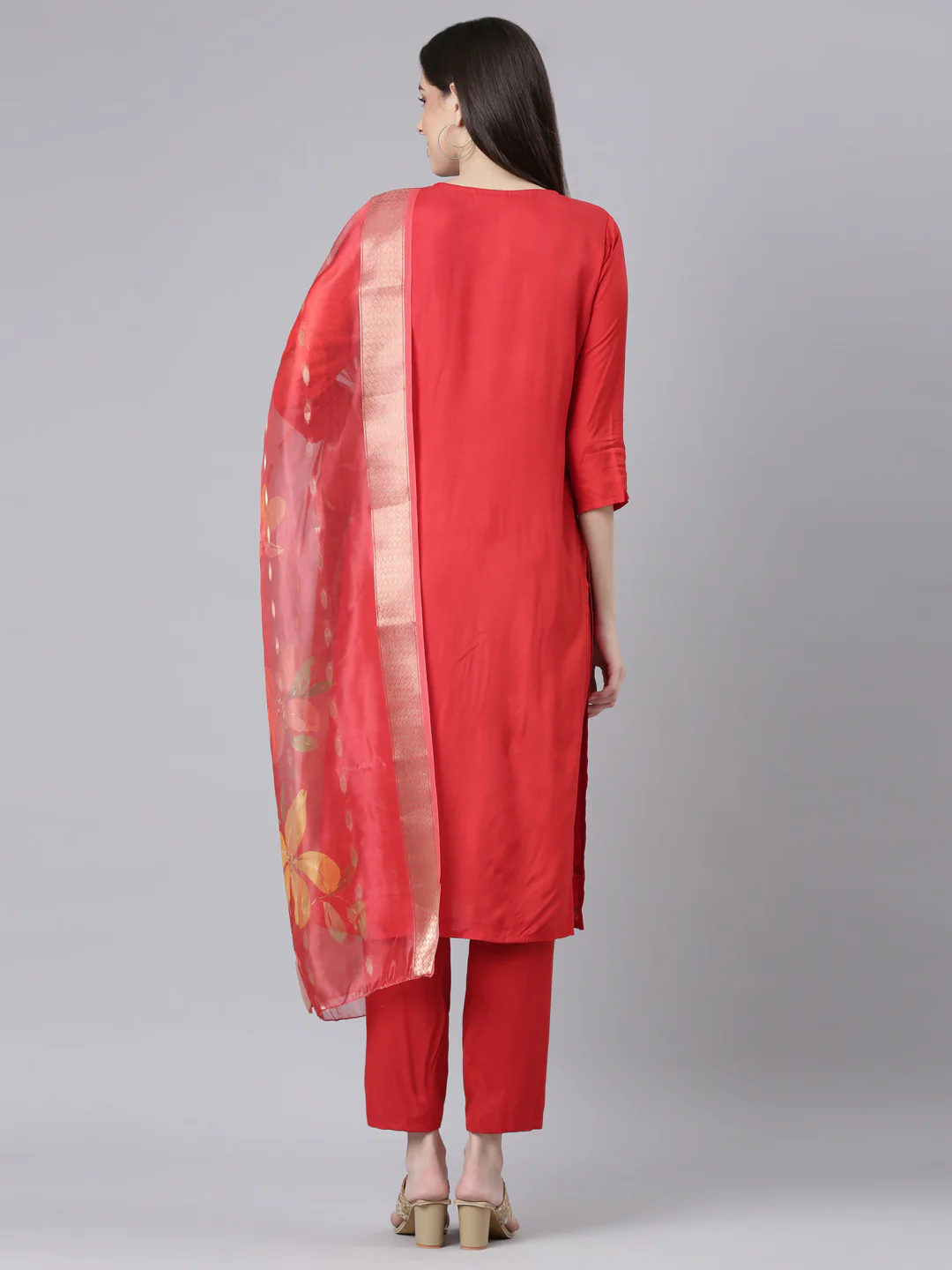 Neerus Red Solid Straight Kurta and Trousers With Dupatta - Image 3