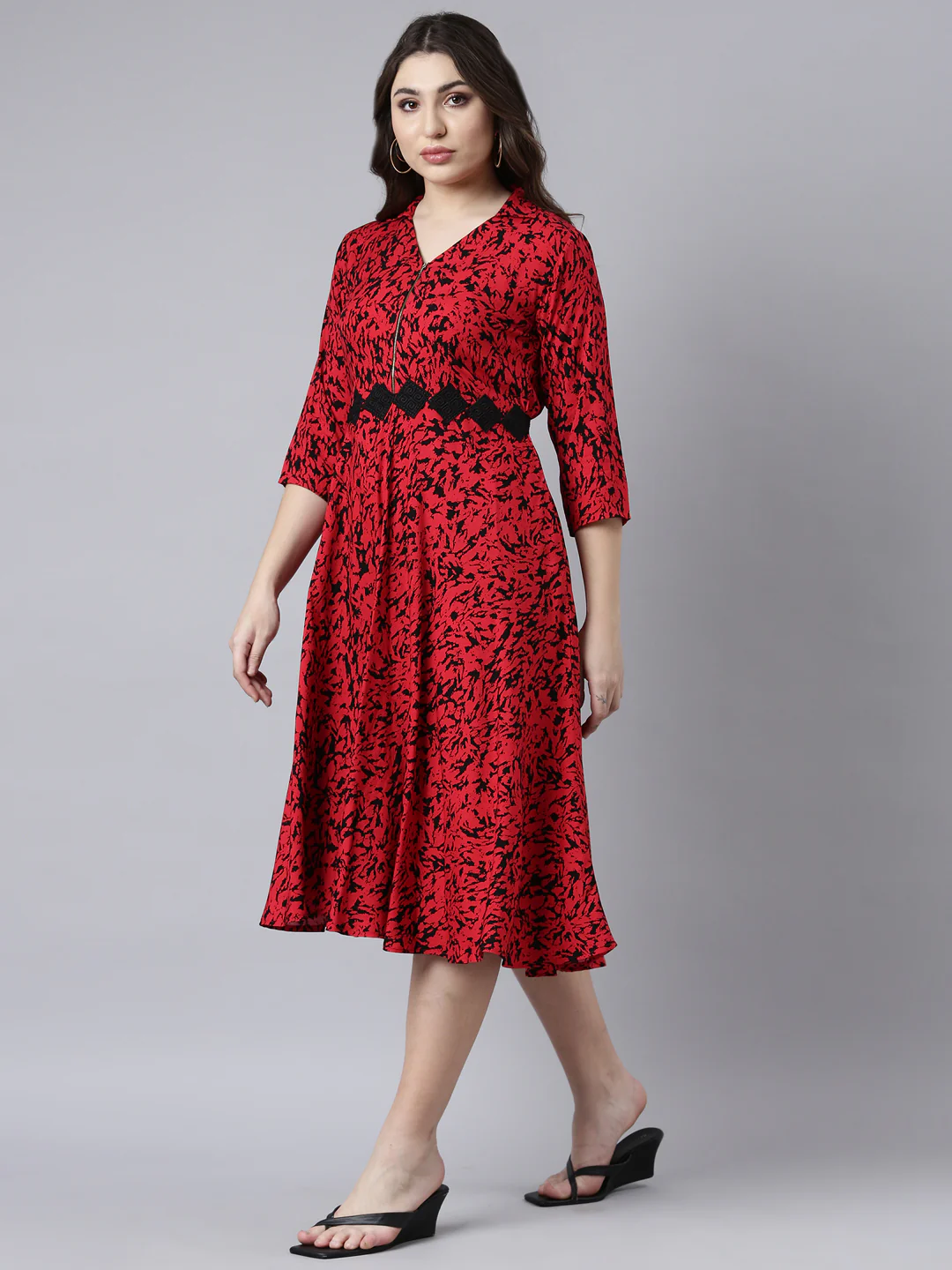 Neerus Red Straight Casual Floral Maxi Dresses - Image 2